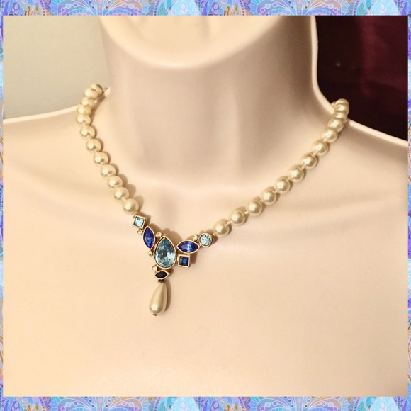 80s Swarovski Crystal Pearl BIB Statement Necklace - Picture 10 of 10